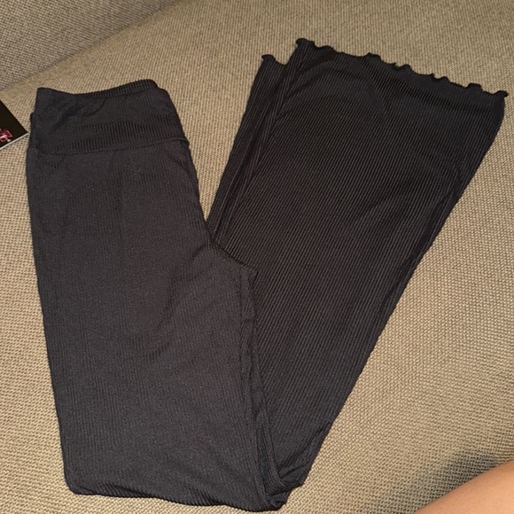 No Boundaries womens black ribbed flare pants casual dressy bottoms Medium (7-9) - Picture 8 of 8